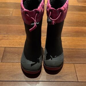Kamik Pink and Black Women's Winter Boots